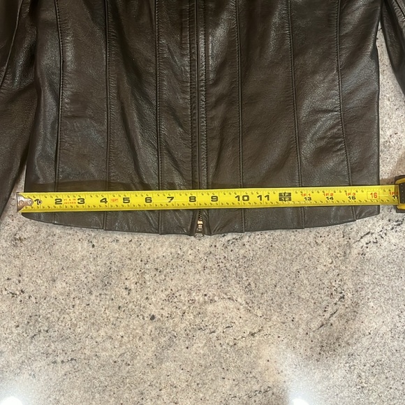 Genuine leather Guess jacket - Picture 8 of 11